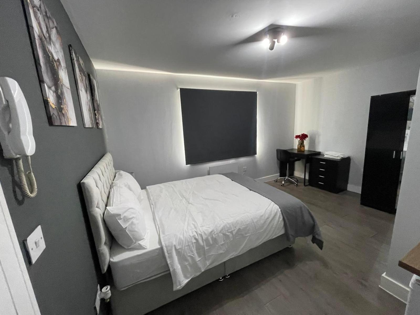 Letzi Premium Cozy Retreat Private En-Suite Rooms, Wembley Londres Exterior foto
