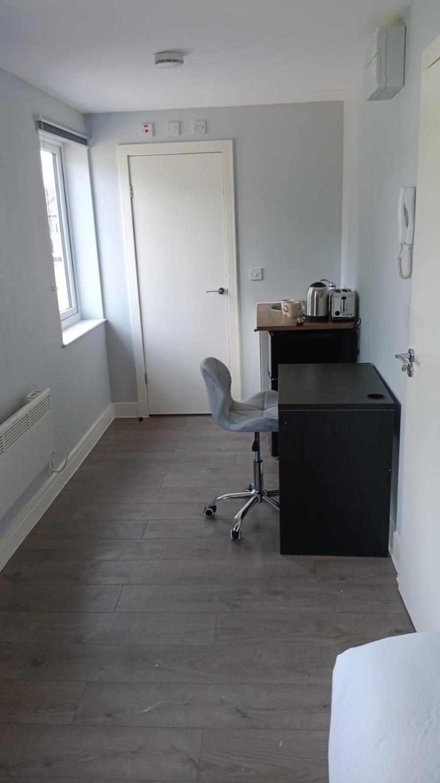 Letzi Premium Cozy Retreat Private En-Suite Rooms, Wembley Londres Exterior foto